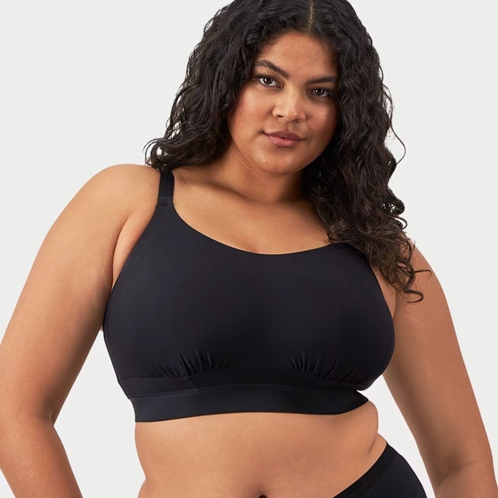 NWT ELOMI
Downtime Wire-Free Bralette 42G/H